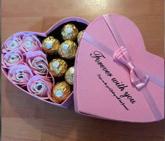 💖 Cœur de Douceur – Fleurs & Chocolats  🌸🍫